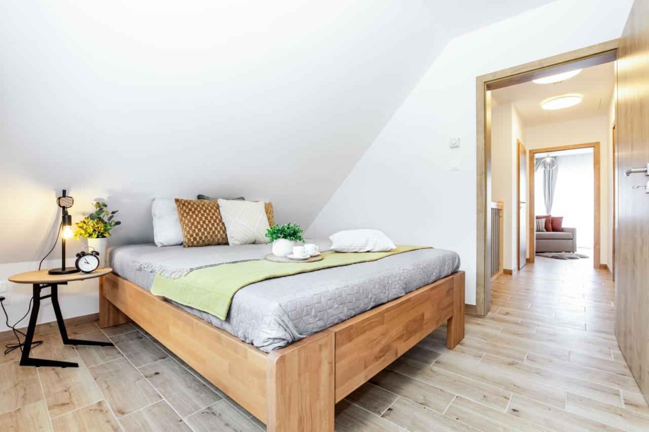 Apartmány Karlovy Dvory Horní Planá Exterior foto