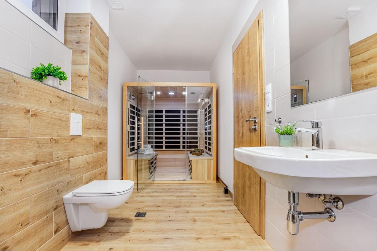 Apartmány Karlovy Dvory Horní Planá Exterior foto